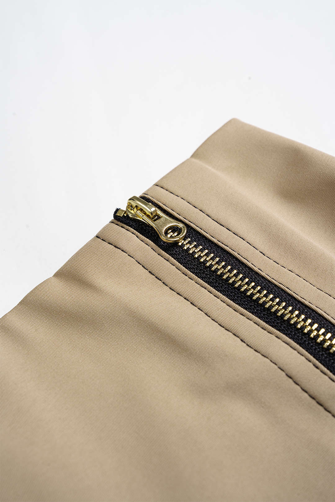 High-Waisted Ruched Zipper Shorts