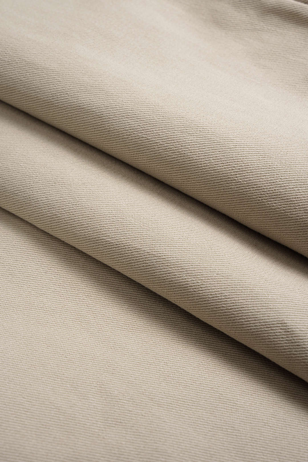 Solid Ruched High-Waist Pocket Shorts