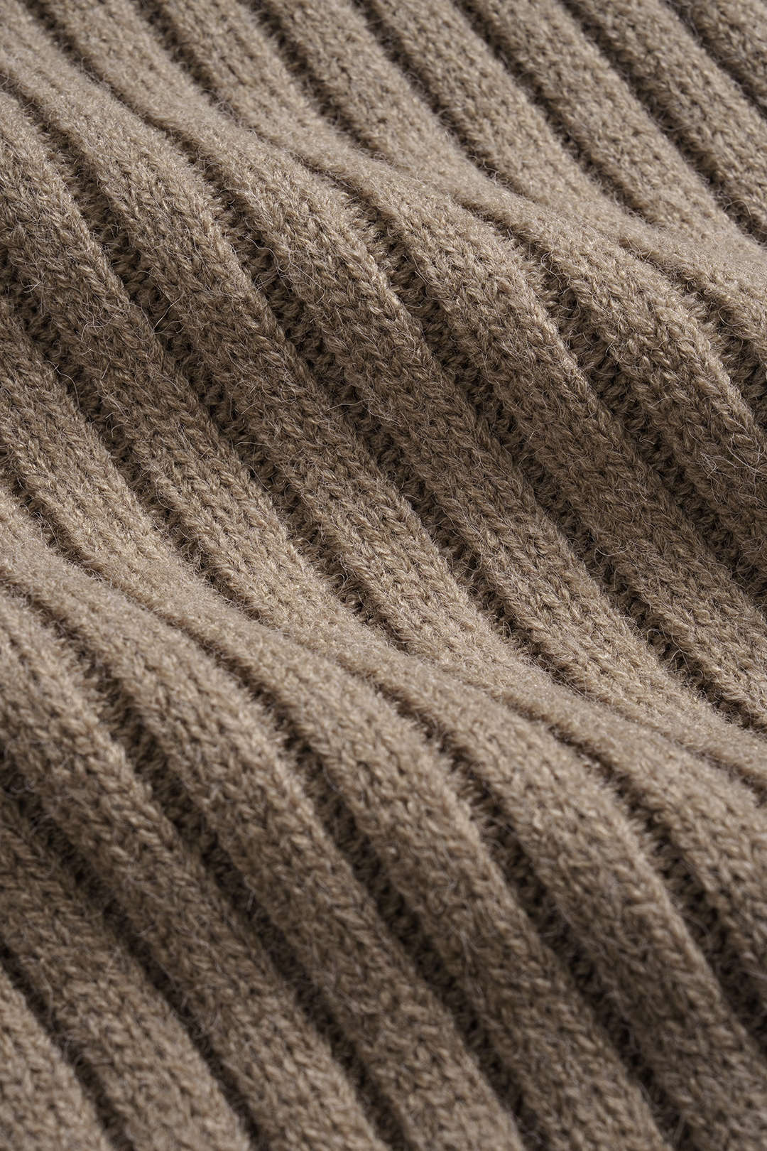 Ribbed Knit Belted Skirt