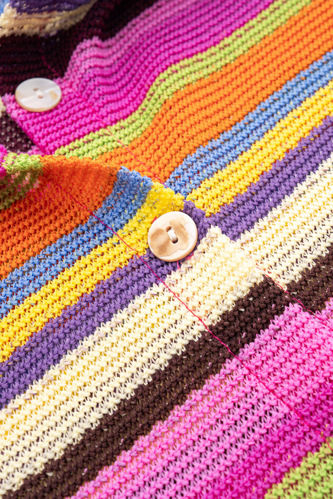 Knit Contrast V-Neck Top and Drawstring Shorts Combo