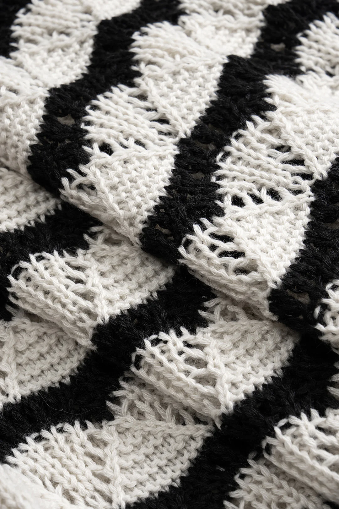 Knit Striped Contrast Print Cut-Out Short Sleeve Top and Shorts Set