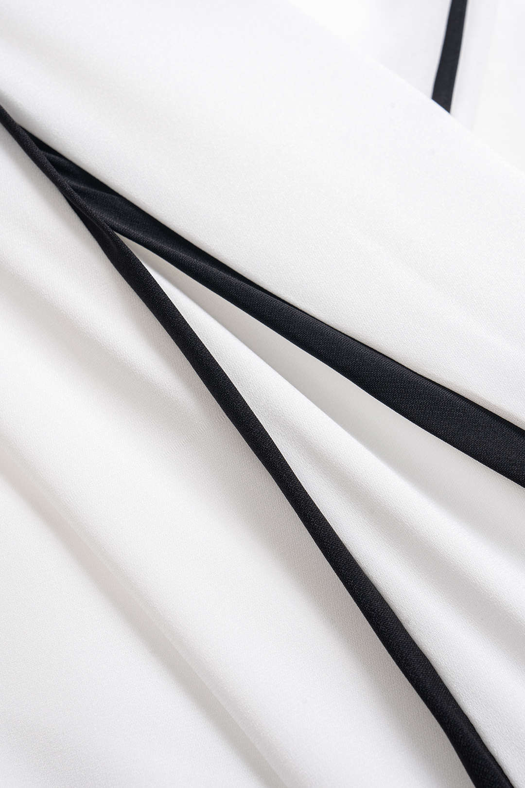 Waist-Cinching Ruched Short-Sleeve Top and Contrast Tie-Front Wide-Leg Trousers Set