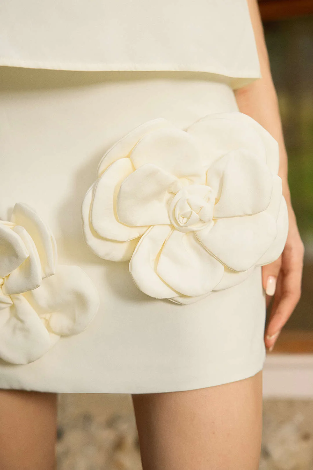 Solid Tank Top And 3D Floral Zipper Mini Skirt Set