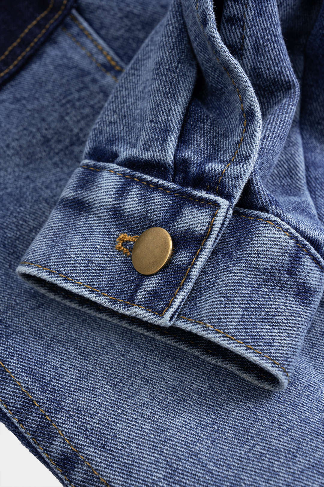 Contrast Button Frayed Denim Jacket