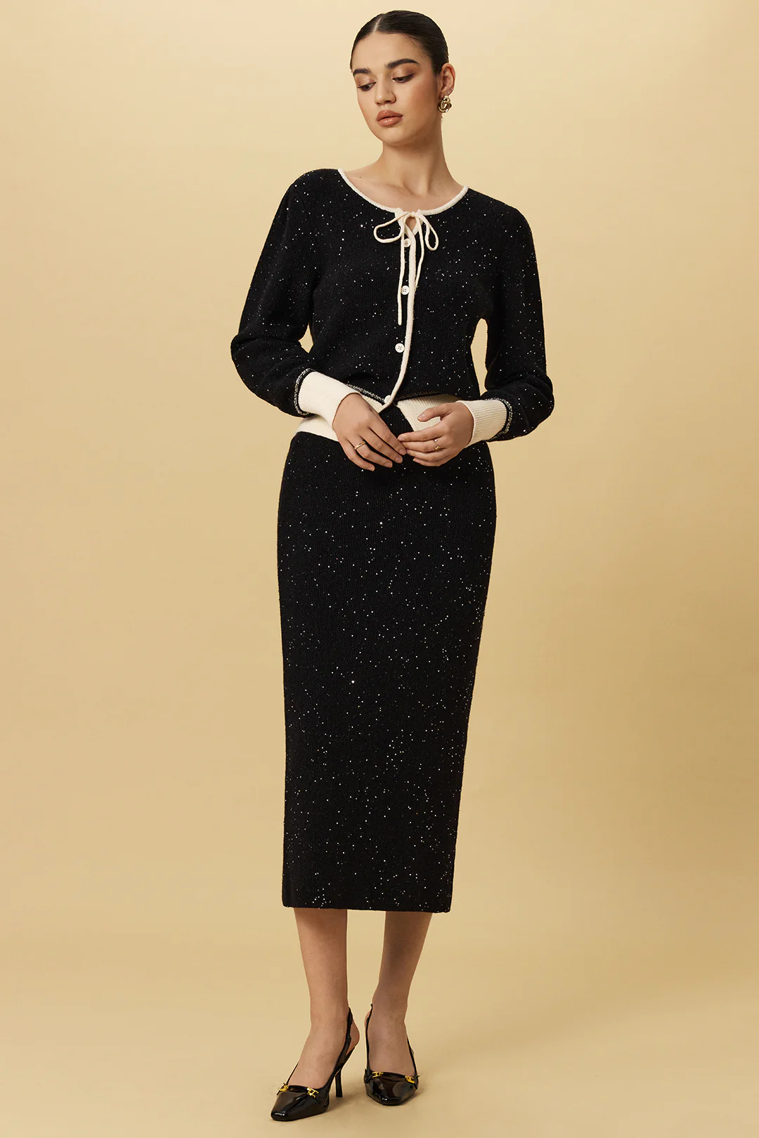 Knit Contrast Button Tie-Up Long-Sleeve Top