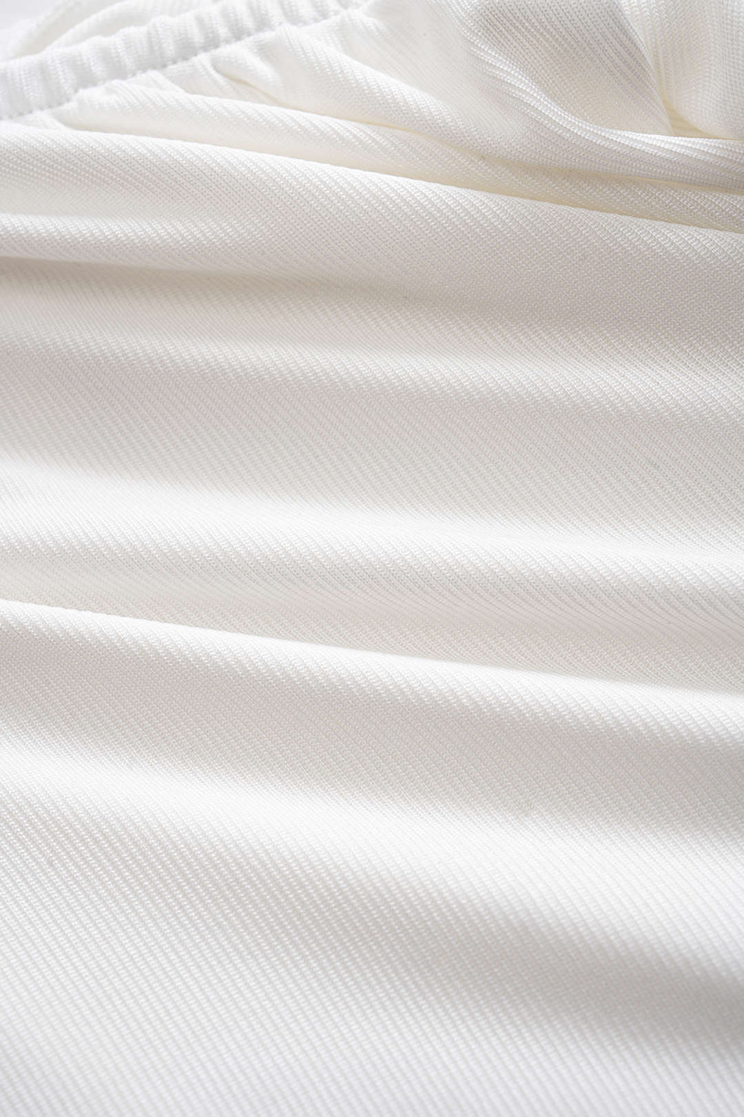 Metallic Decorated Halter Neck Backless Asymmetric Cami Top