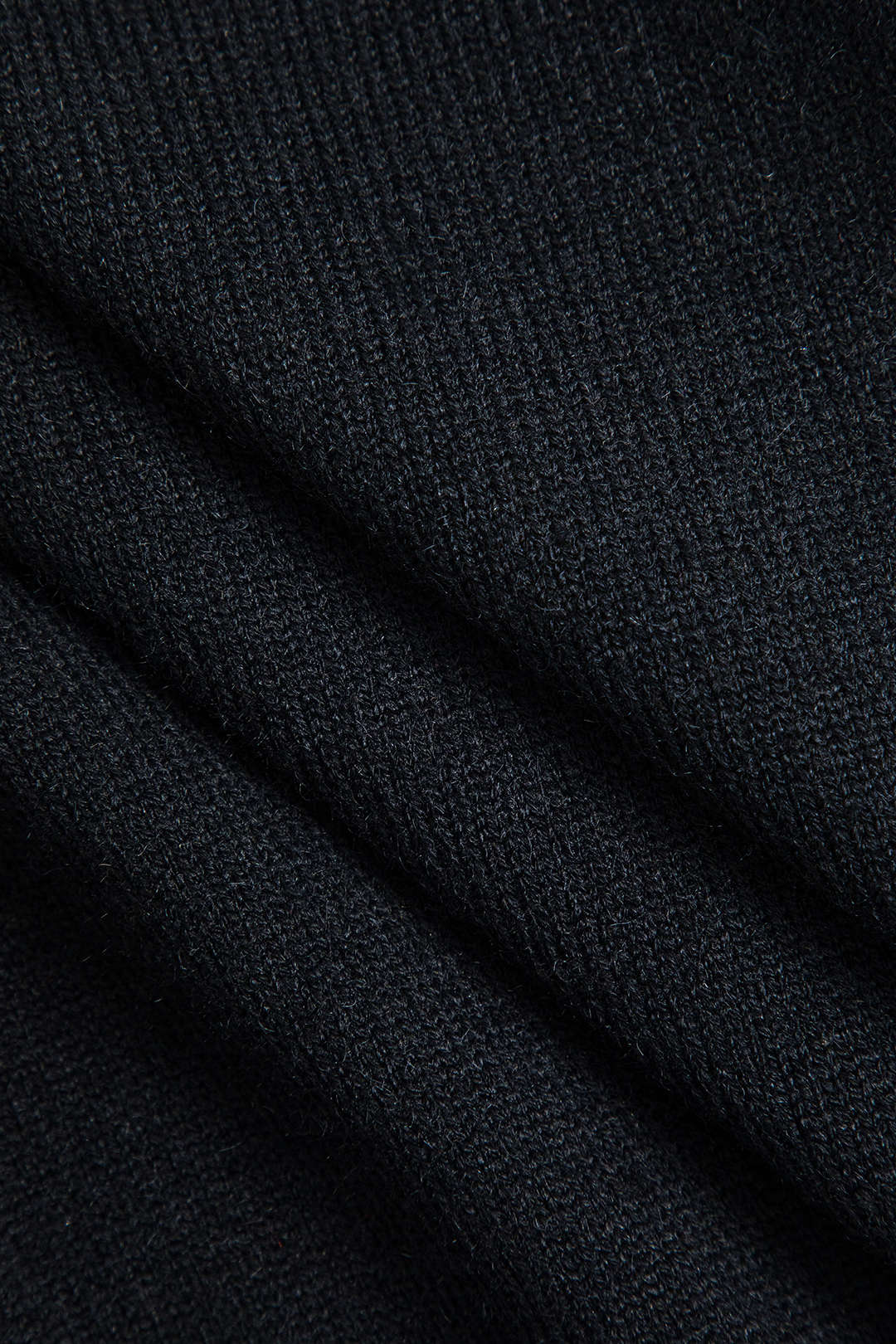 Knit Buttoned Long-Sleeve Top