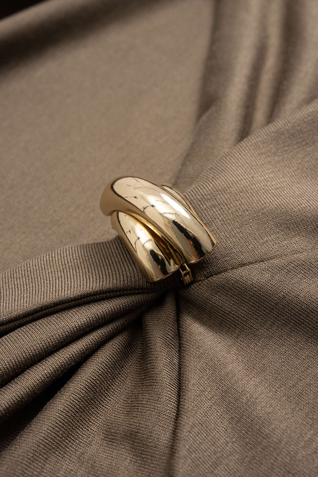 Metallic Twisted Knot Ruched Long-Sleeved Top