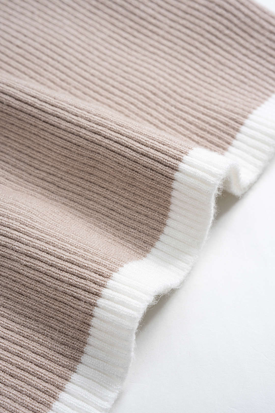 Knit Button Contrast Short-Sleeve Top