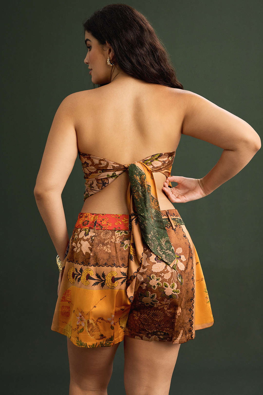 Plus Size Vintage Print Satin Tie Front Tube Top