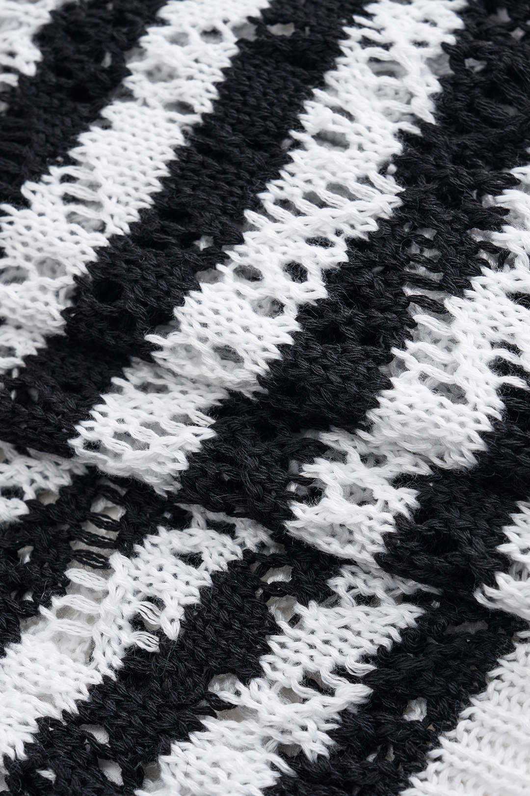 Knit Hollow Out Contrast Stripe Print Tank Top And Shorts Set