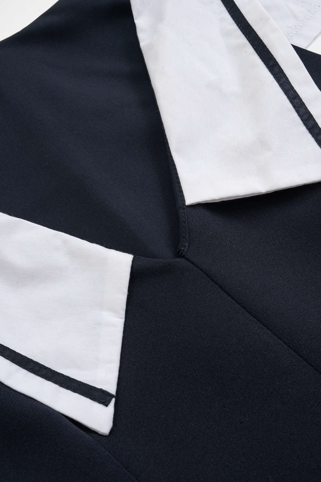 Contrasting V-Neck Tie-Up Sleeveless Mini Dress