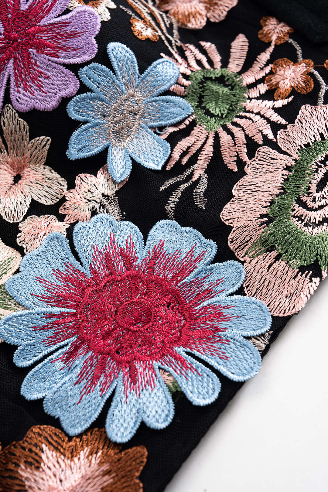 Slip Appliqué Embroidery Camisole Top