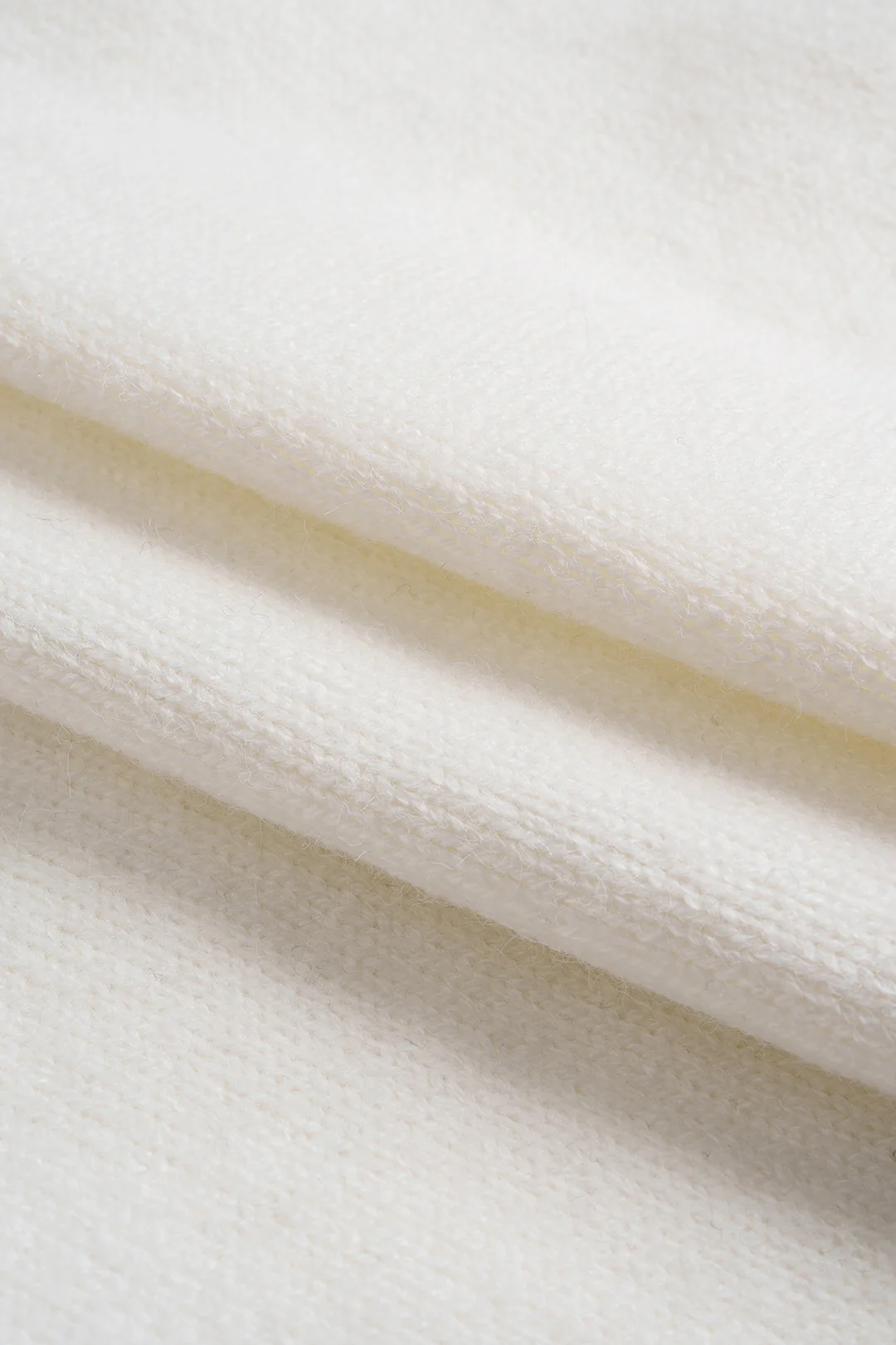 Knit V-Neck Chain Long-Sleeve Top