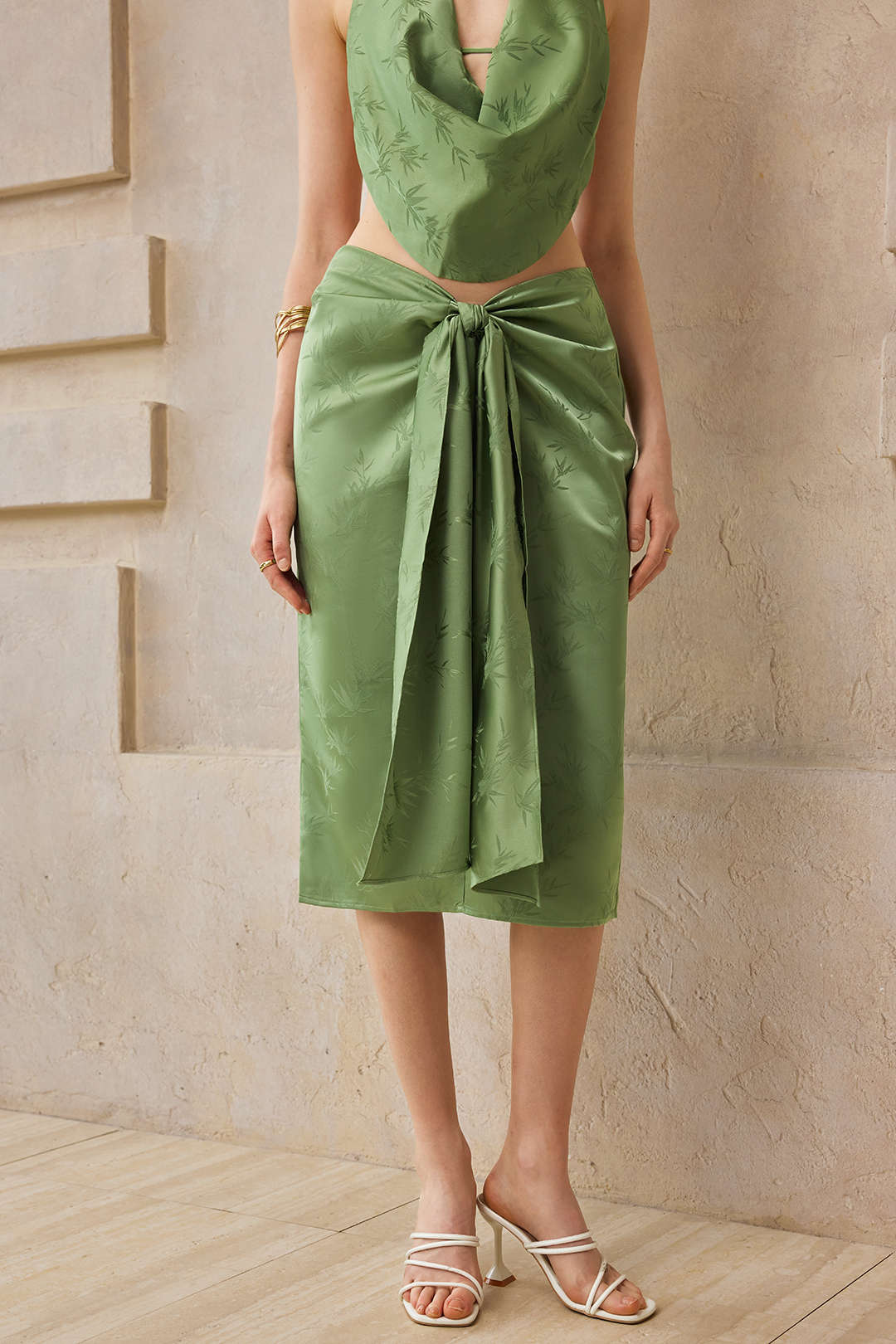 Jacquard Ruched Tie Front Split Skirt