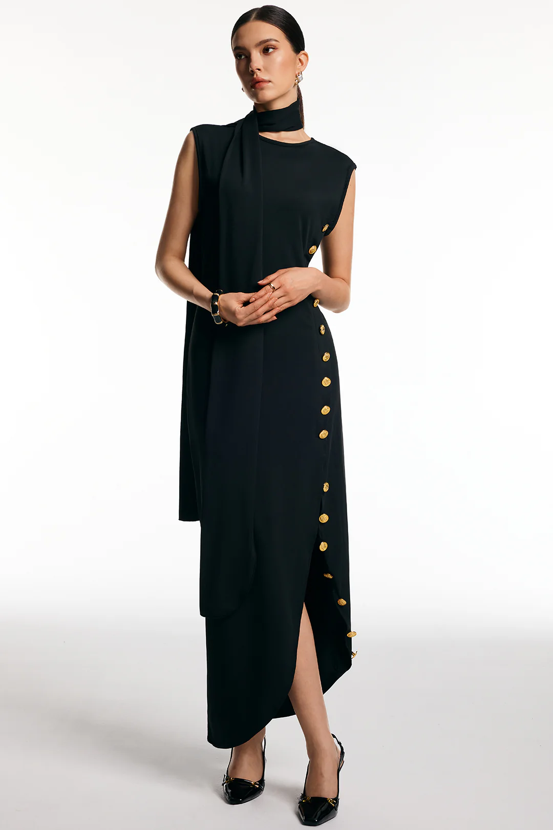 Metallic Buckle Decorated Sleeveless Midi Dress with Scarf