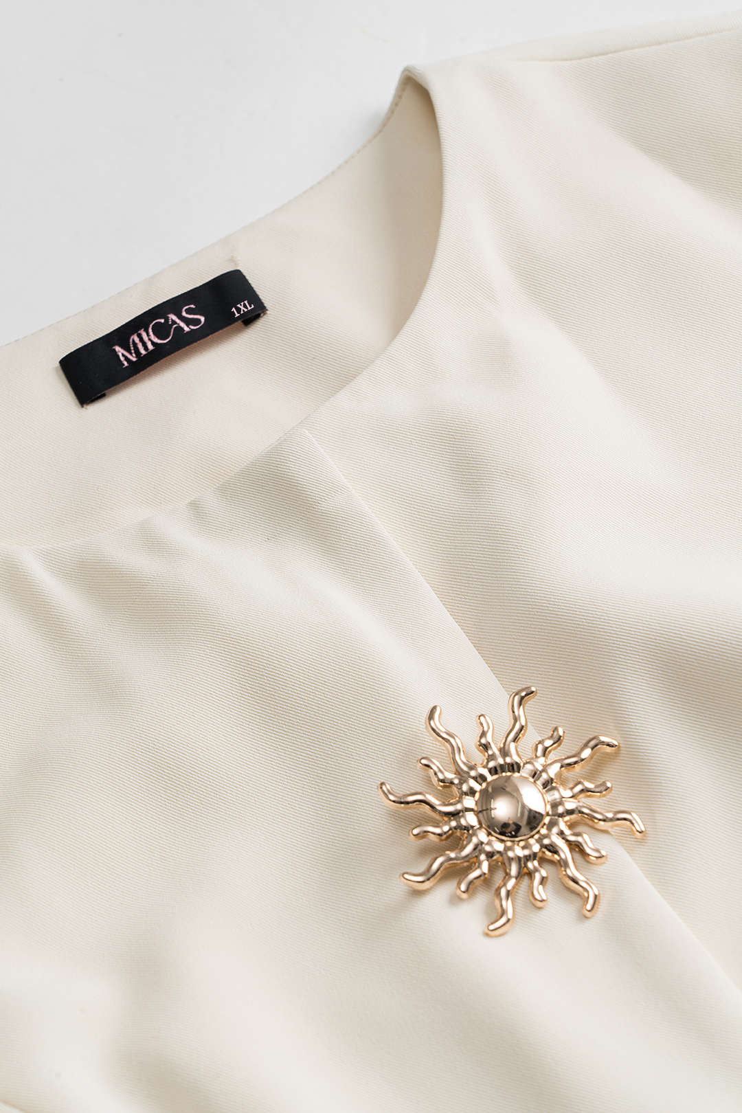 Plus Size Fake Pocket Metallic Button Tank Top