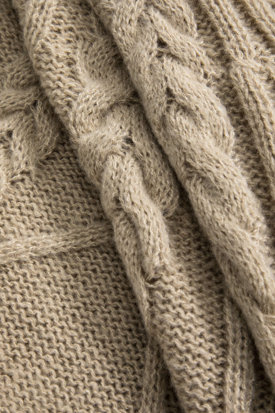 Plus Size Solid Knit Long-Sleeve Top