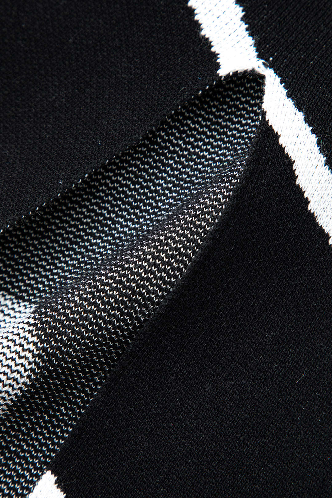 Line Pattern Cut-Out Slit Knit Maxi Dress