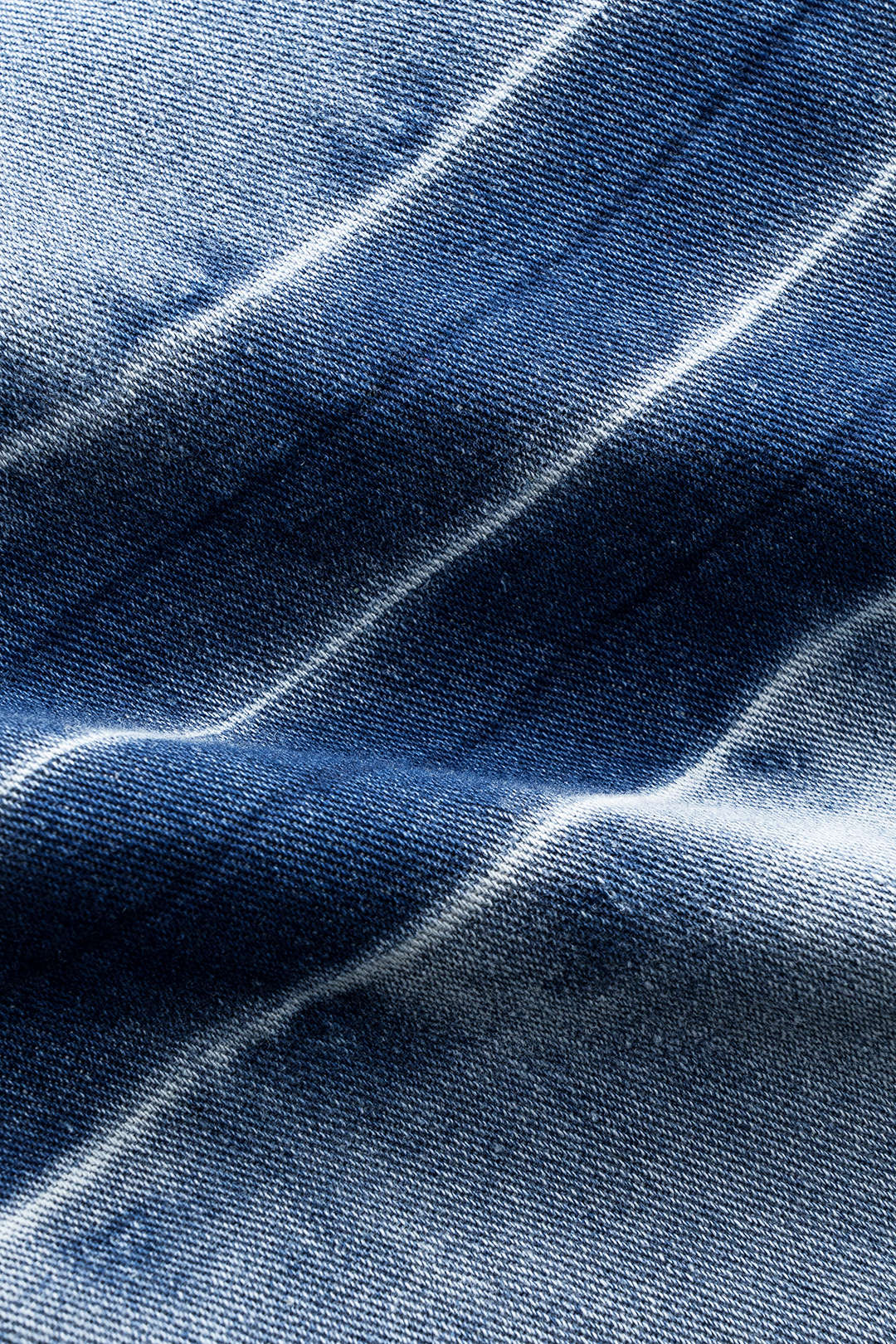 Denim Button Pocket Curved Wide-Leg Barrel Jeans