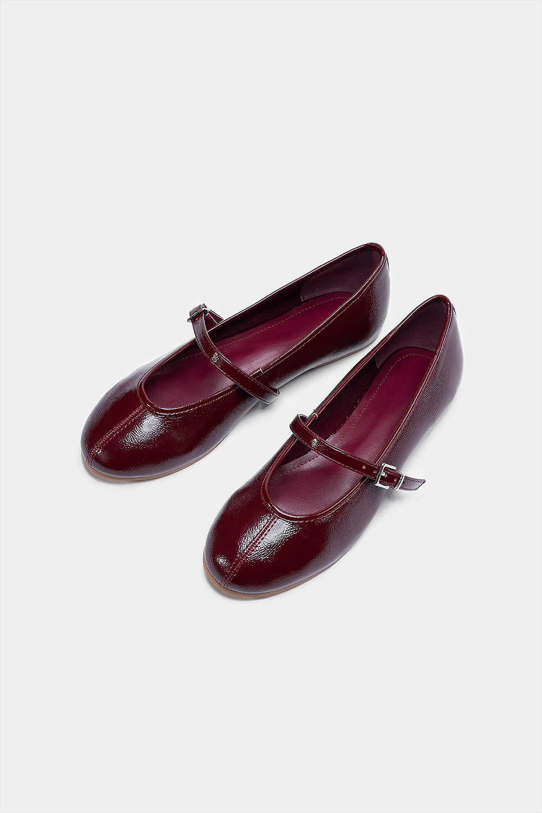 Leather Round-Toe Flat Shoes