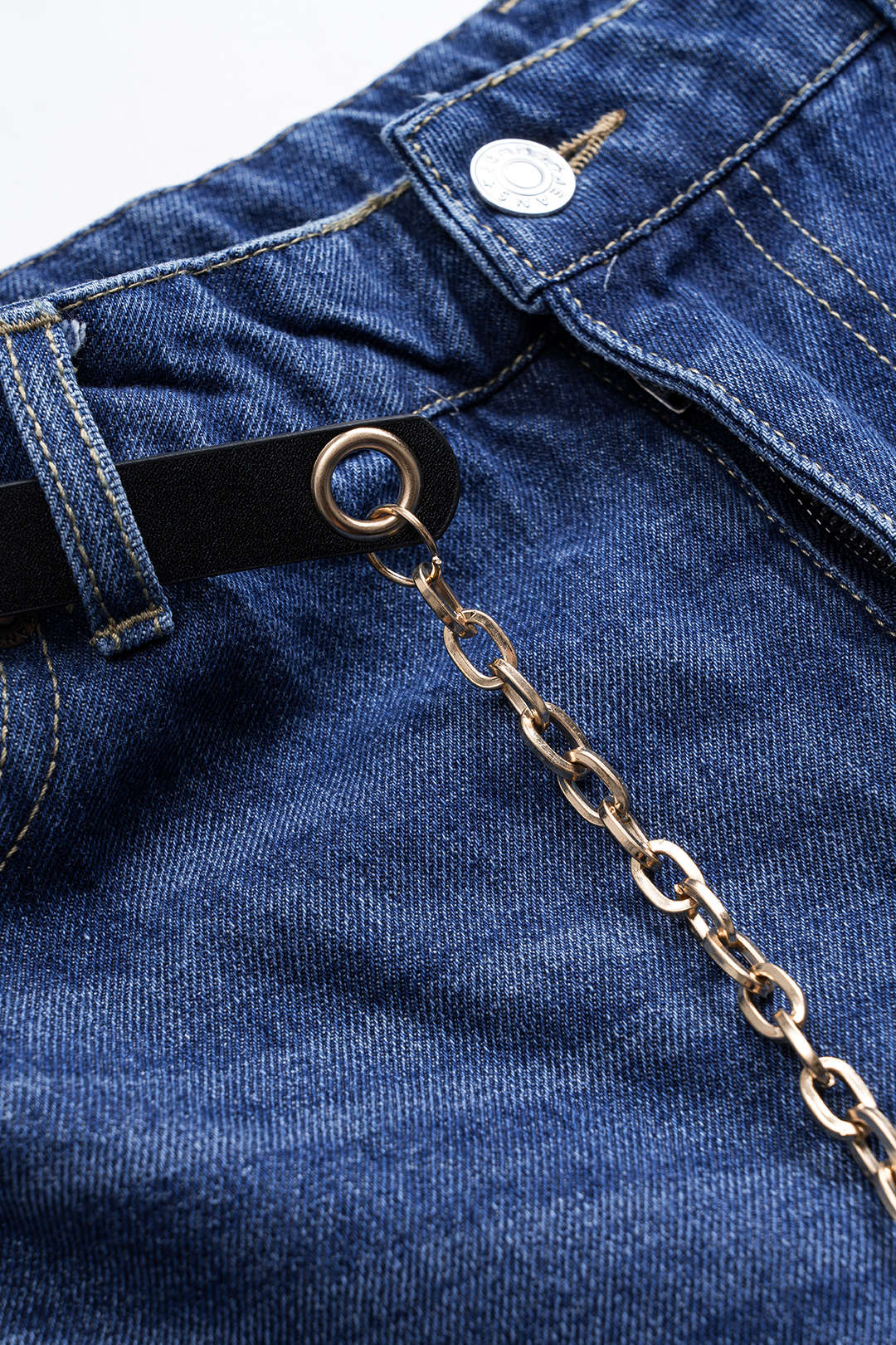 Metal Chain Belted Zipper Button Pocket Wide Leg Denim Jeans