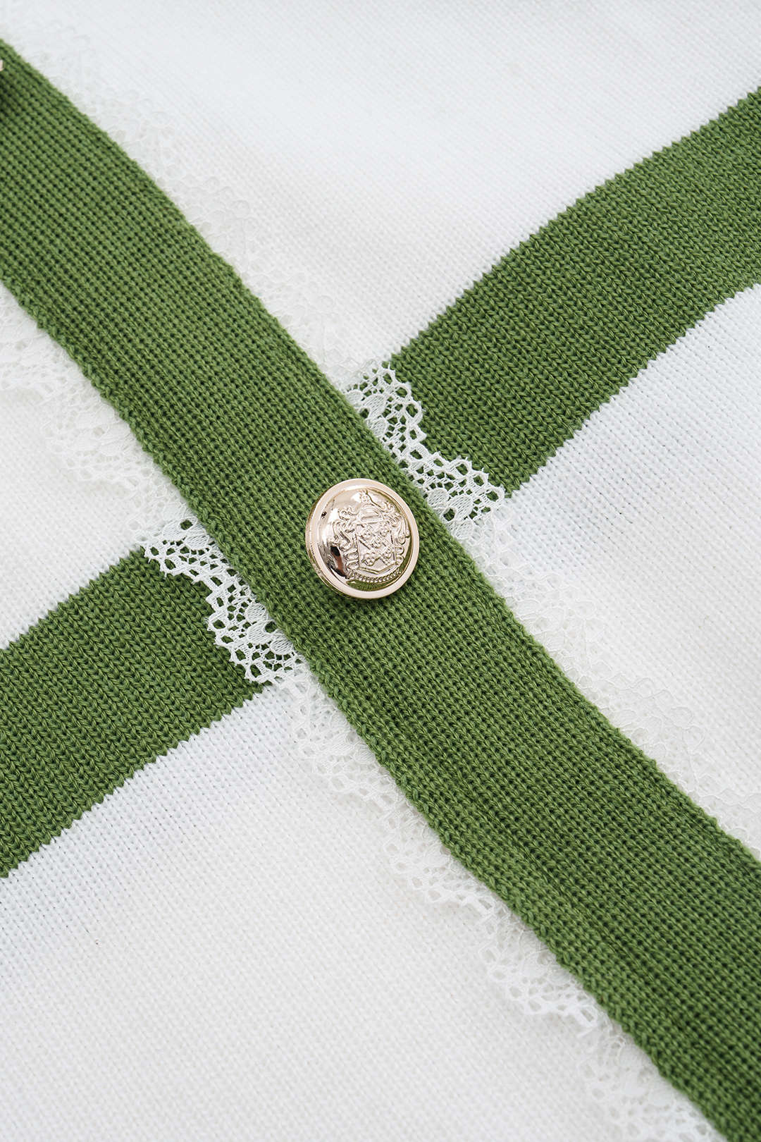 Knit V-Neck Buttoned Lace-Trimmed Short-Sleeve Slit Dress