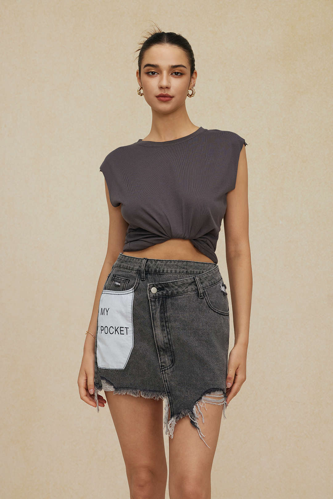 Letter Print Frayed Hem Denim Skirt