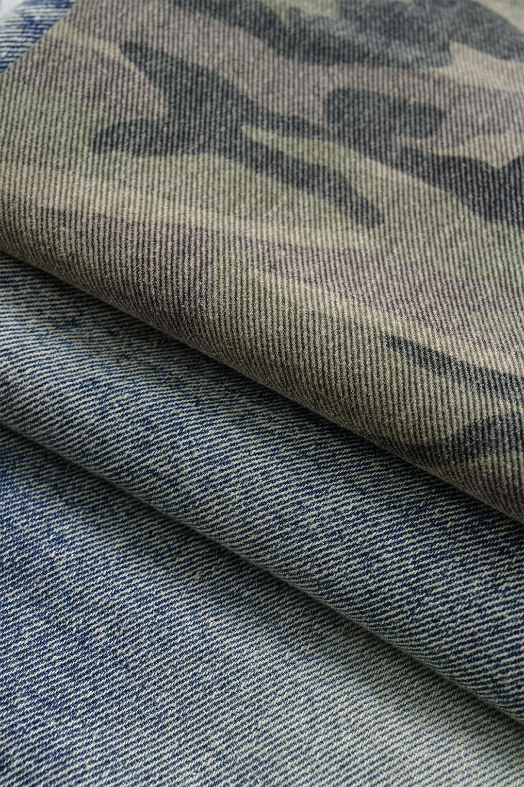 Camo Print Denim Patchwork Button Pocket Jeans