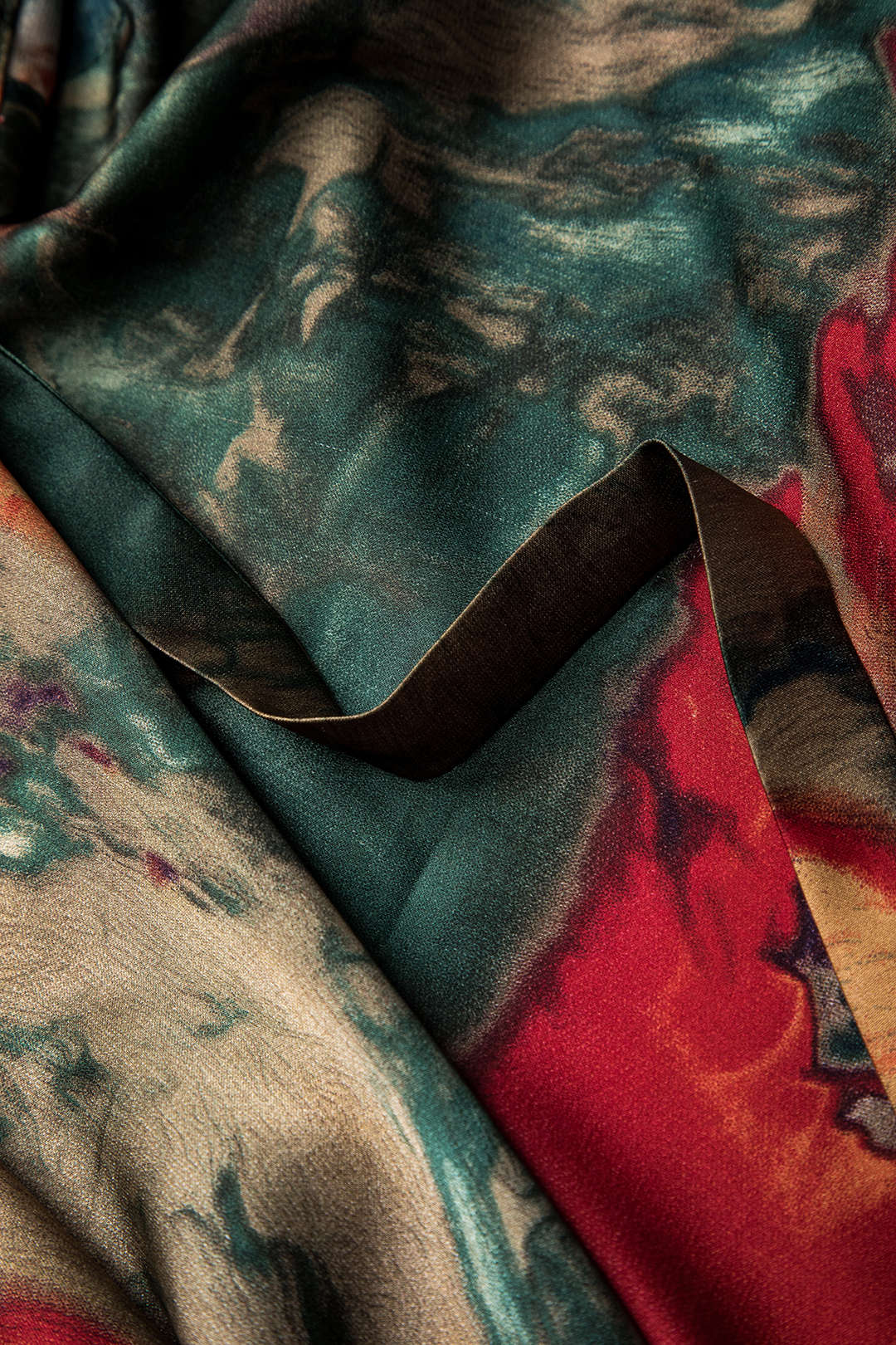 Plus Size Abstract Print Satin Tie Front Skirt