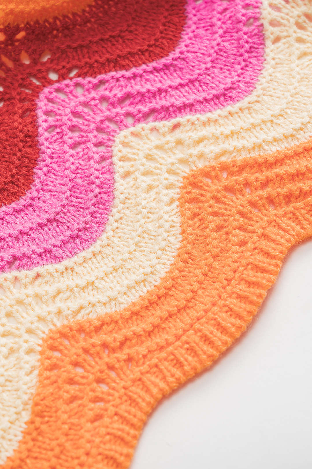 Plus Size Contrast Knit Cut Out Skirt