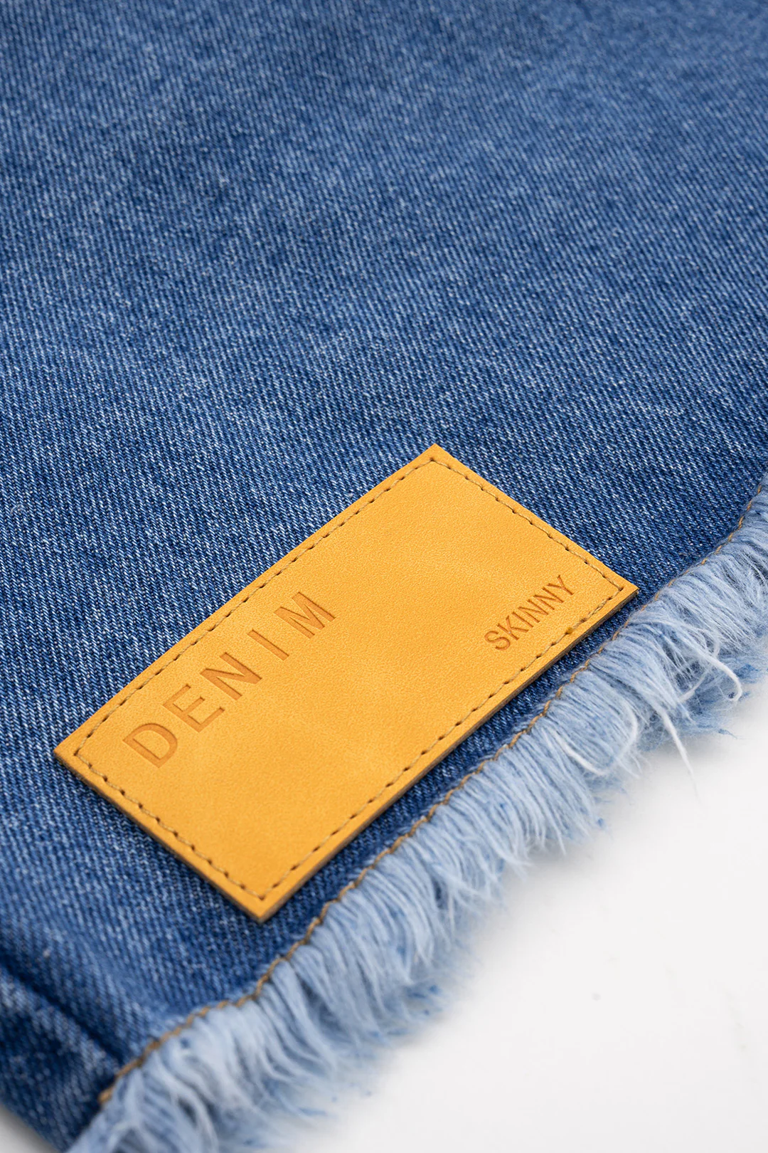 Frayed Pocket Denim Skirt