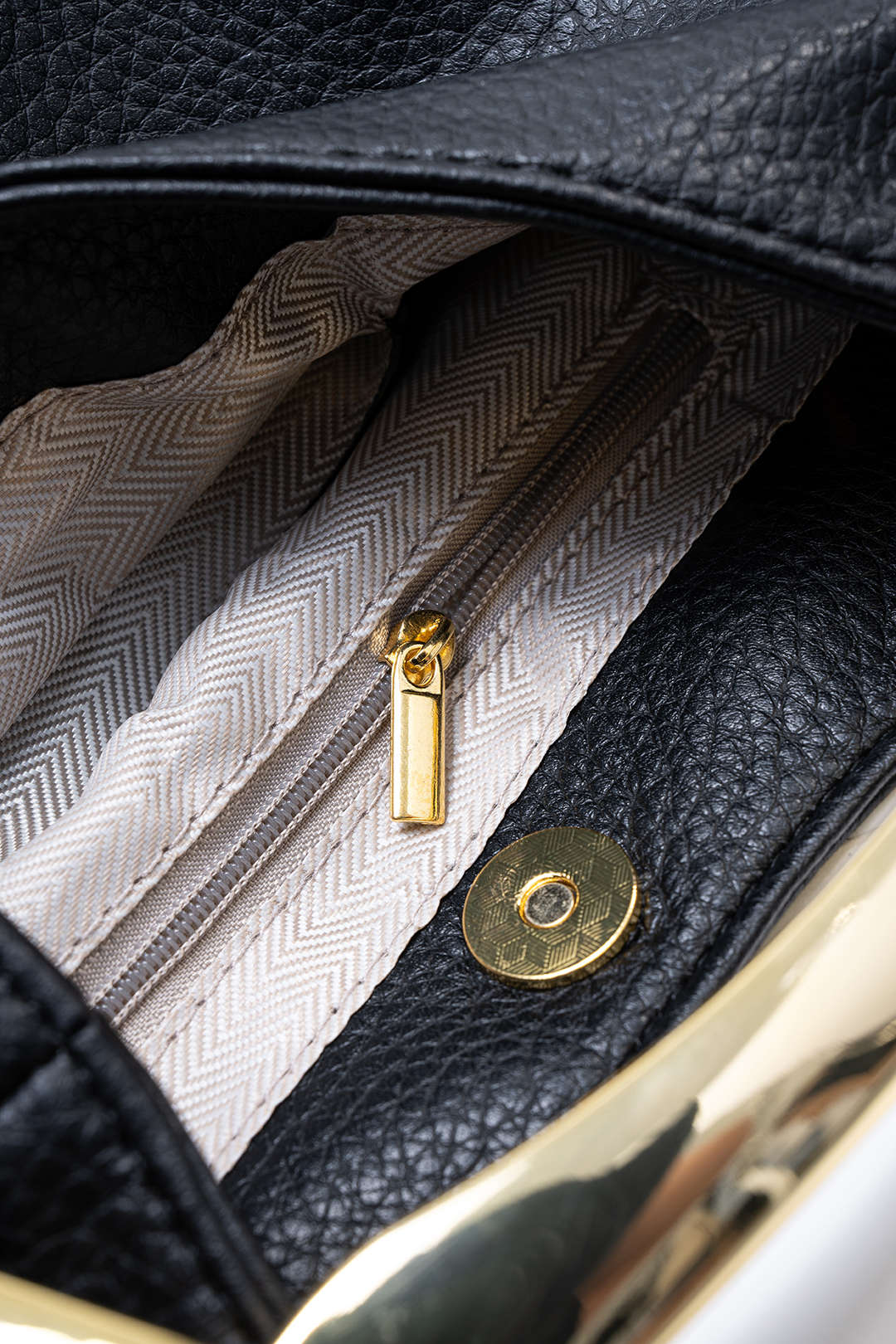 Leather Tote Bag with Metal Handle