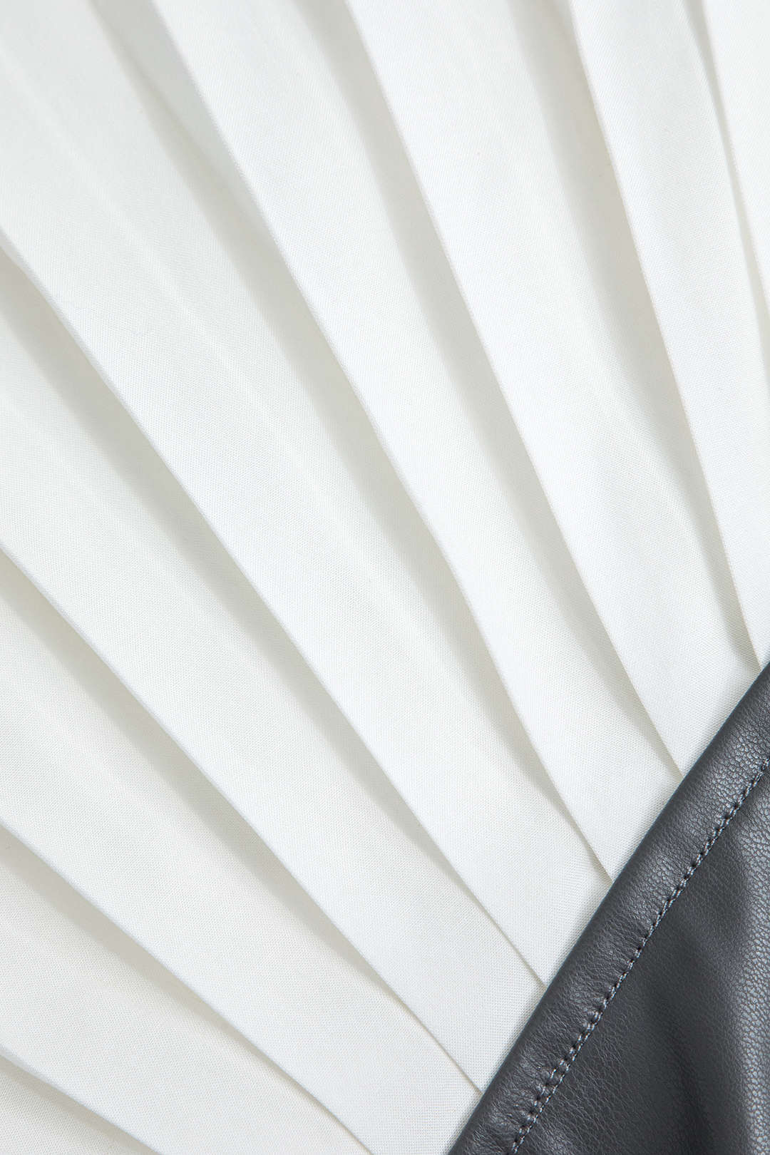 Color Block Faux Leather Pleated Asymmetrical Skirt