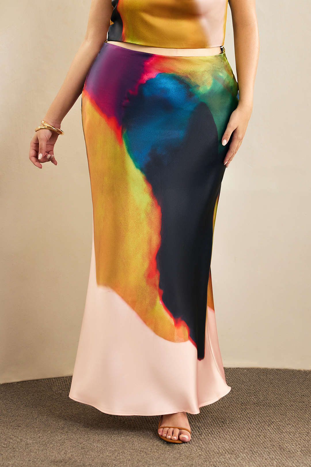 Plus Size Ombre Print Satin Zipper Skirt