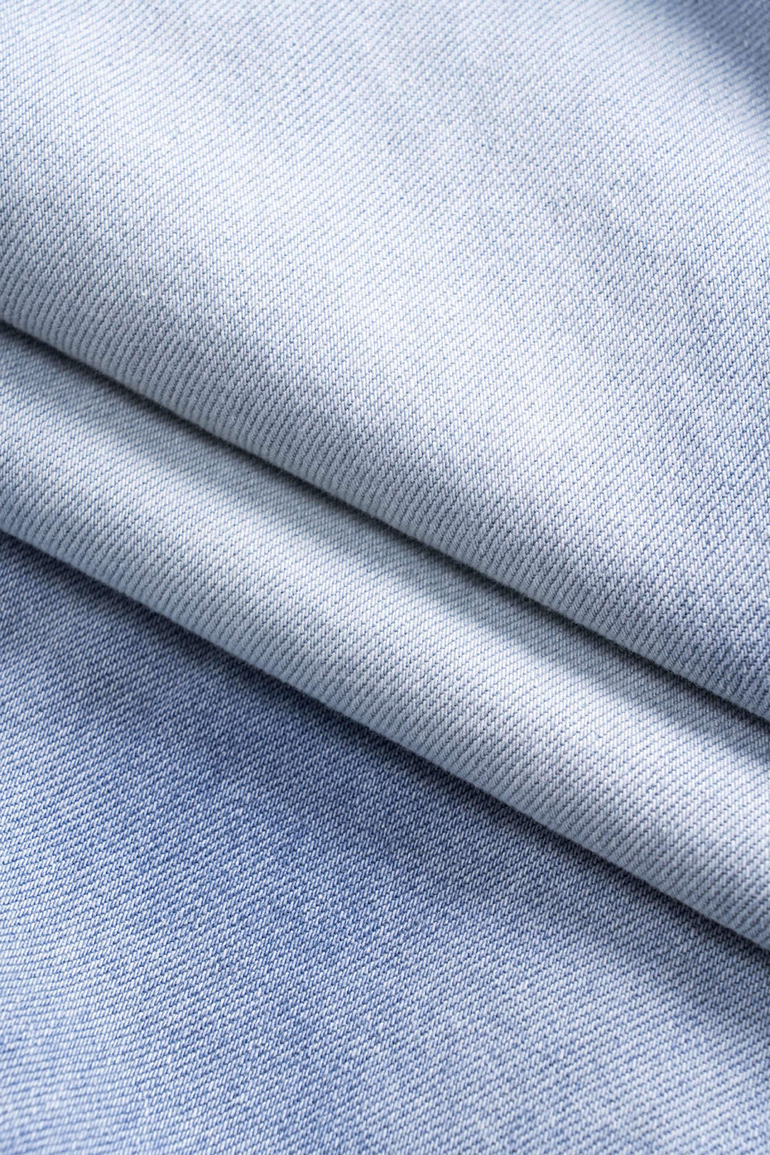 Denim Button Pocket Barrel Jeans