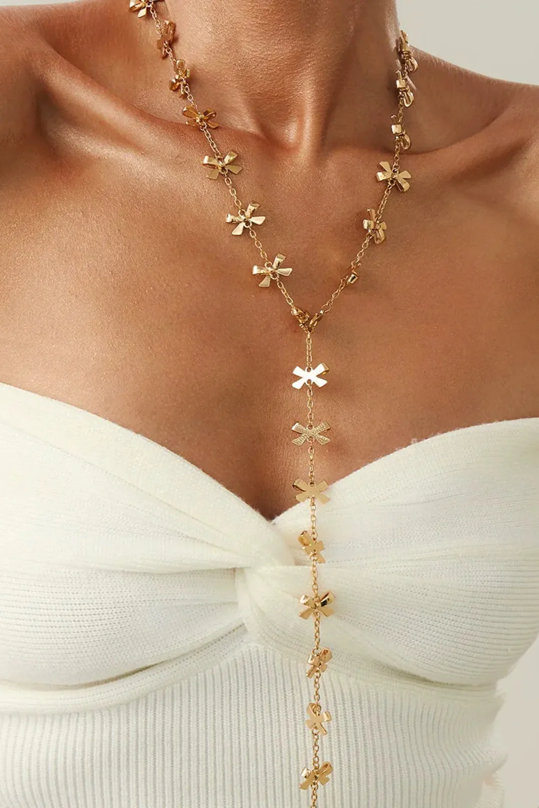 Metal Bow-shaped Necklace