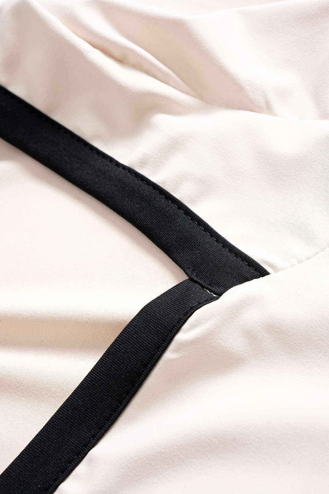 Contrasting Long Sleeve Mini Dress