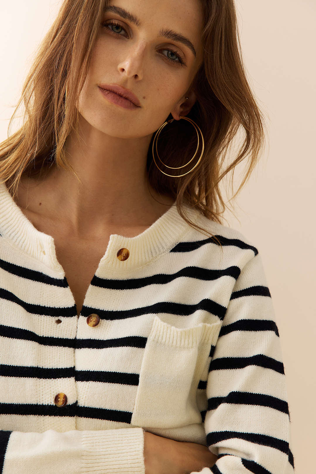 Knit Contrasting Striped Buttoned Cardigan