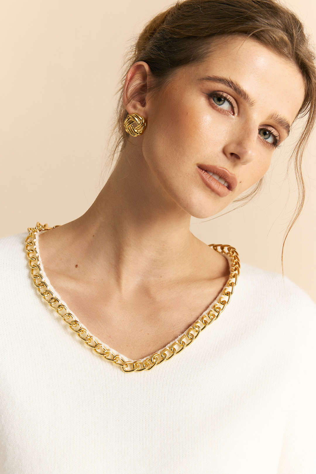 Knit V-Neck Chain Long-Sleeve Top