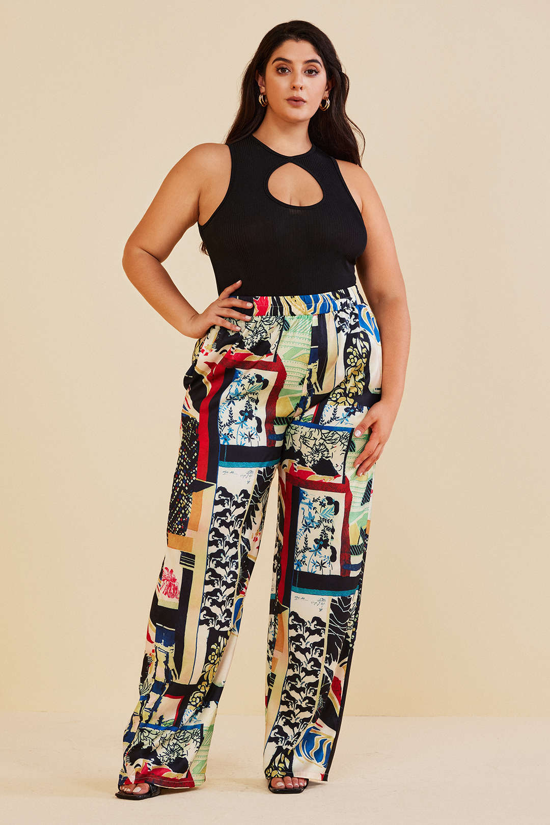 Plus Size Floral Printed High-Waisted Straight-Leg Trousers