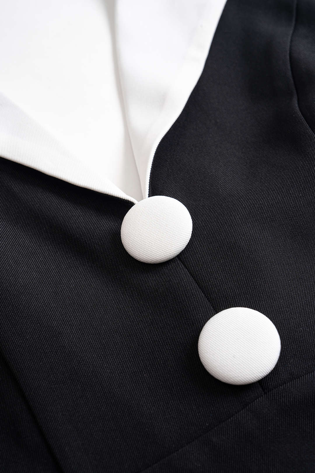 Contrast V-Neck Backless Sleeveless Mini Dress