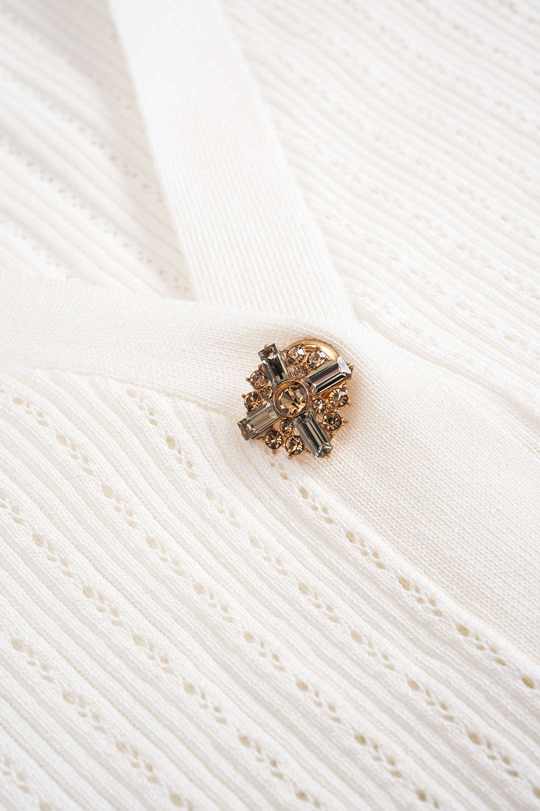 Knit V-Neck Ruffled Short-Sleeve Shirt and Fish-Tail Skirt Set