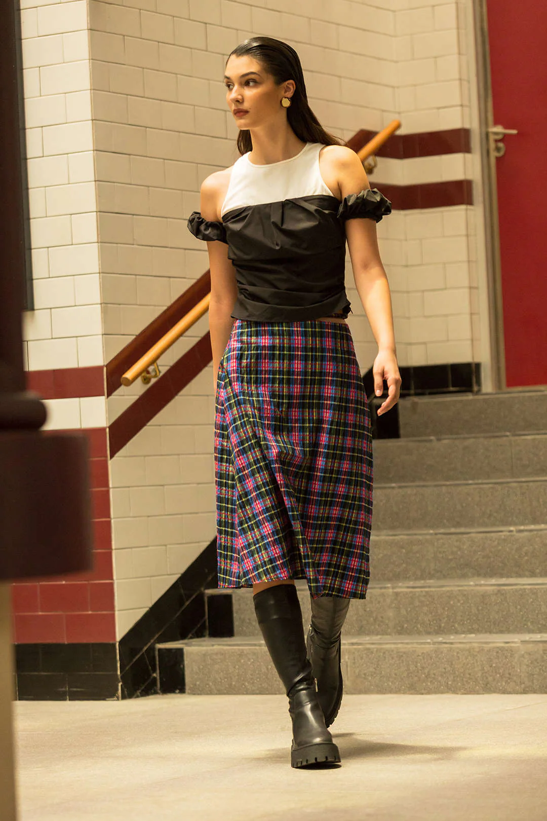 Plaid Cut-Out Waist Mid-Length Skirt