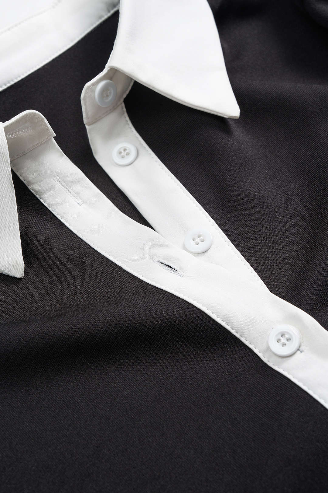 Contrasting Collar Buttoned Long-Sleeve Mini Dress