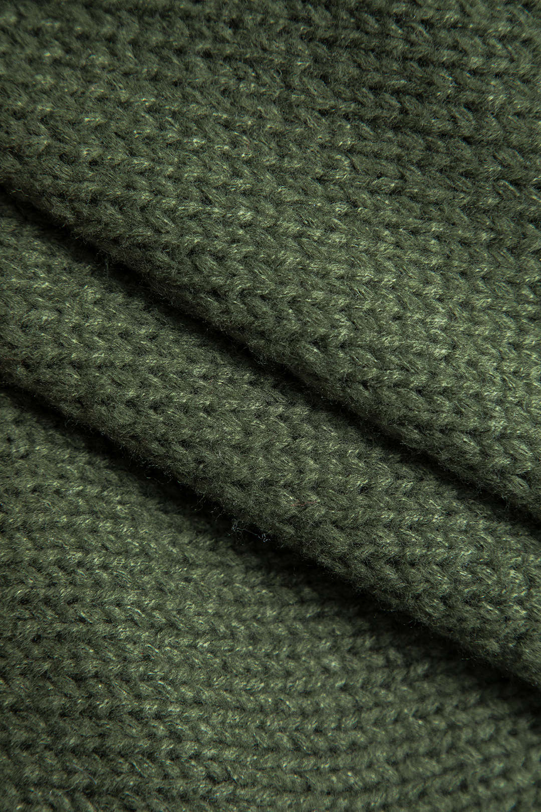 Metallic-Buttoned Long-Sleeve Knitted Top