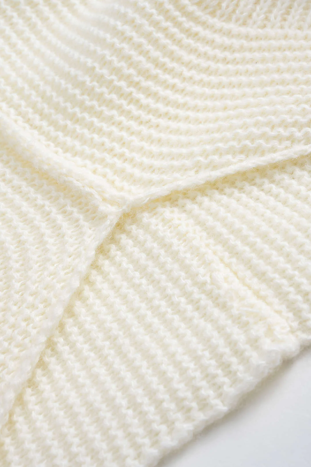 Knit V-Neck Long-Sleeve Top