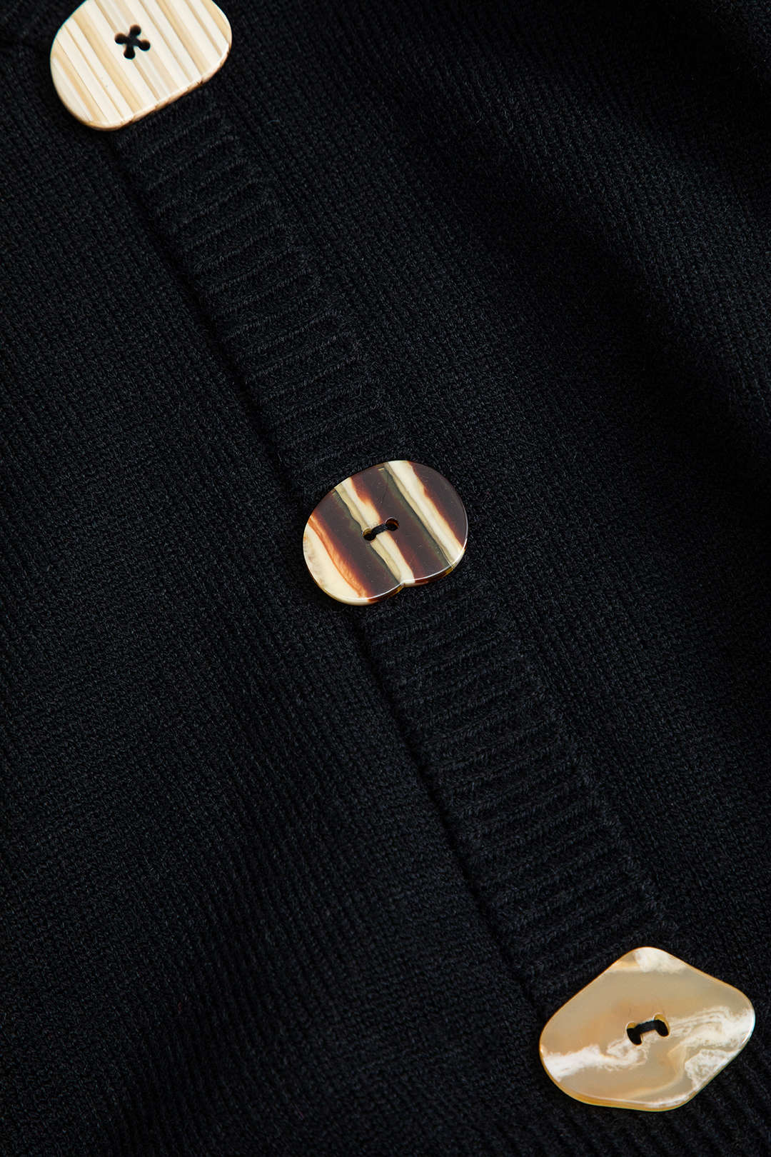 Knit Buttoned Long-Sleeve Top