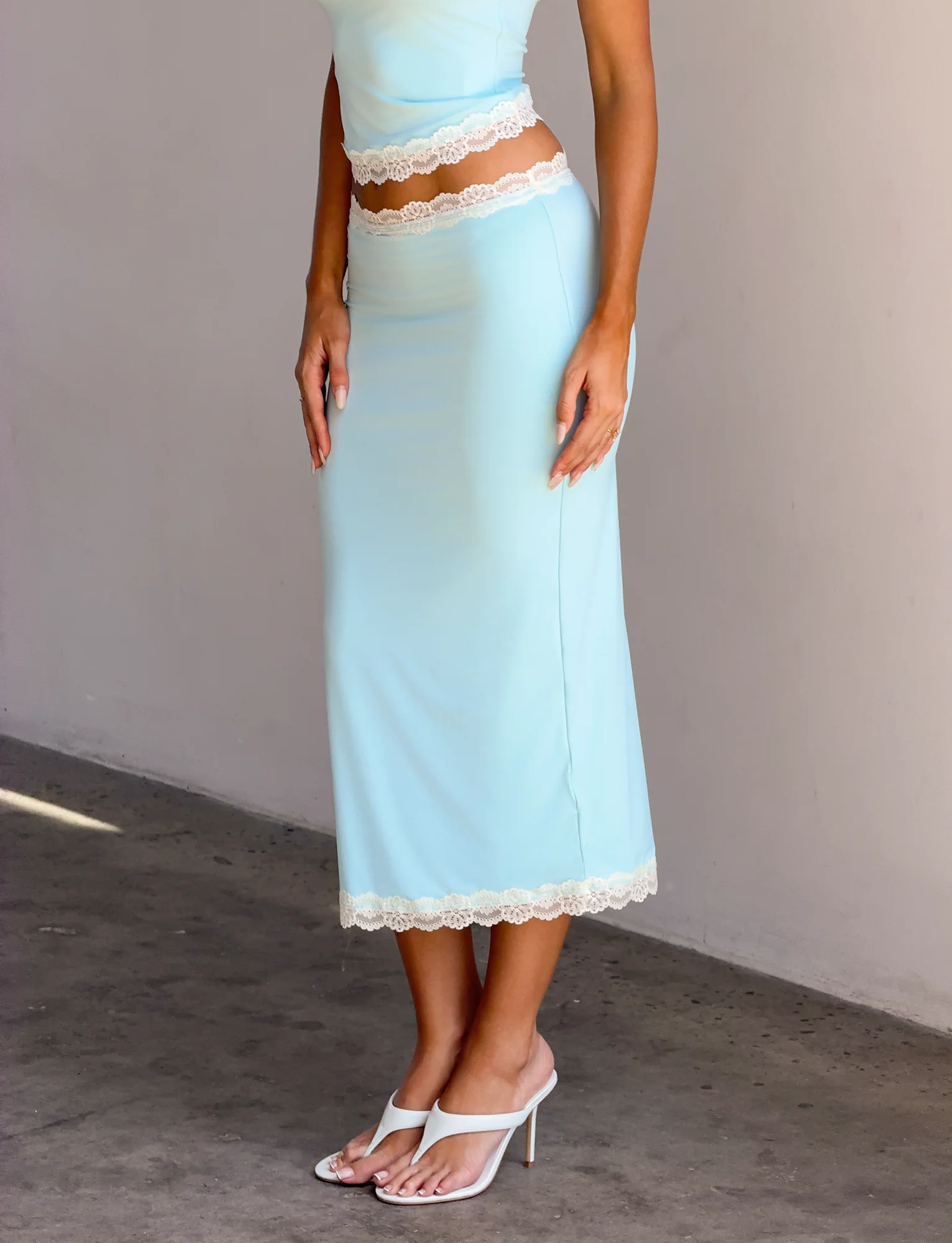 NOVA MIDI SKIRT - BLUE