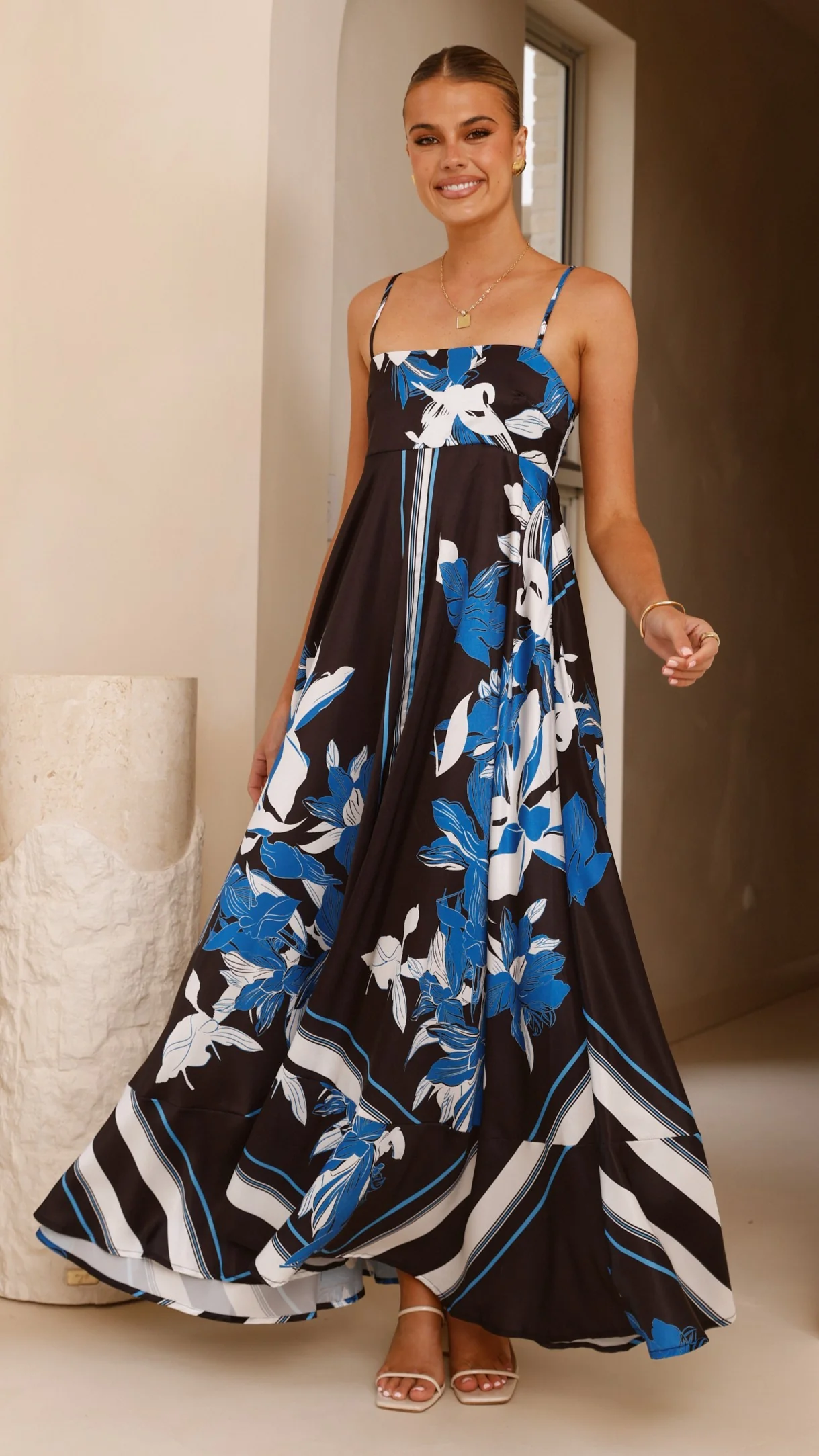 Kaethe Maxi Dress - Black/Blue